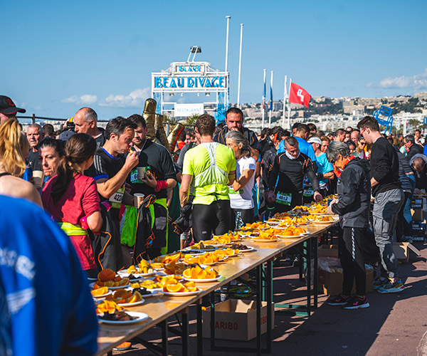 10 KM bénévole ravitaillement arrivée